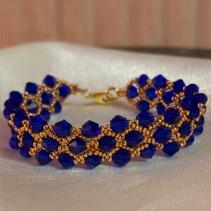 Hand crafted Blue Czech and Gold tone beaded bracelet 7.5 inches